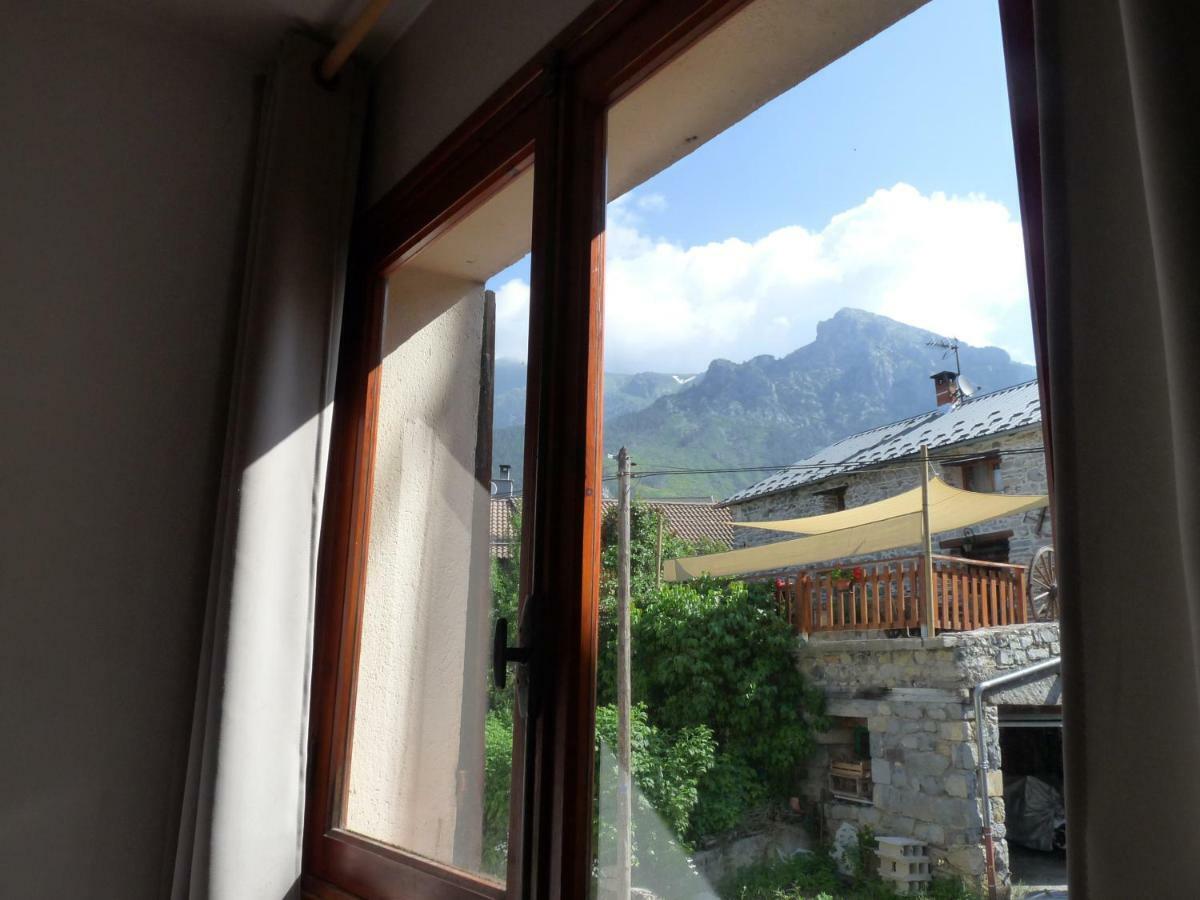 Chalet Le Bois Noir Valdeblore Exteriér fotografie
